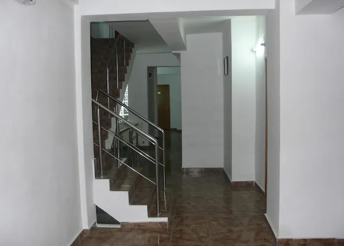 Hotel Uranus
