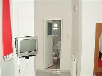 Uranus Hotel 2*